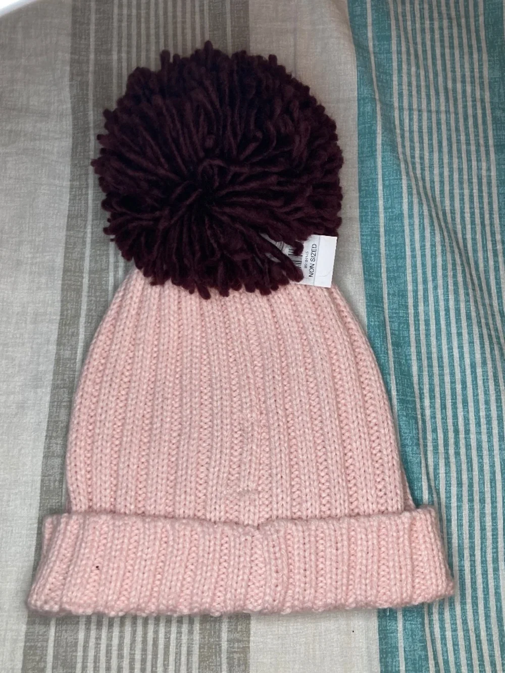 New York and Company pink pom-pom winter hat